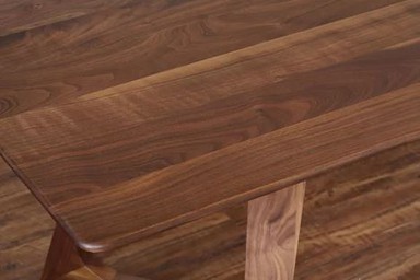 Radni stol od crnog oraha